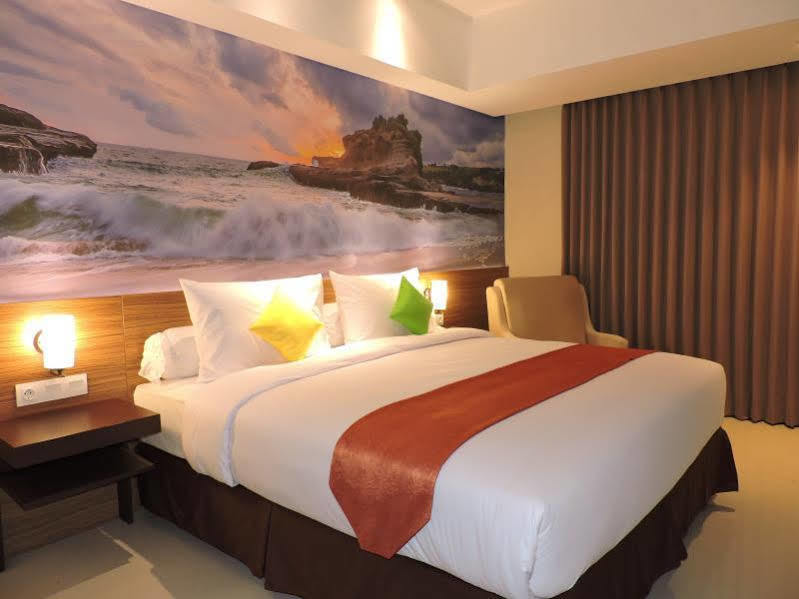 Ascent Premiere Hotel And Convention Malang Exterior foto
